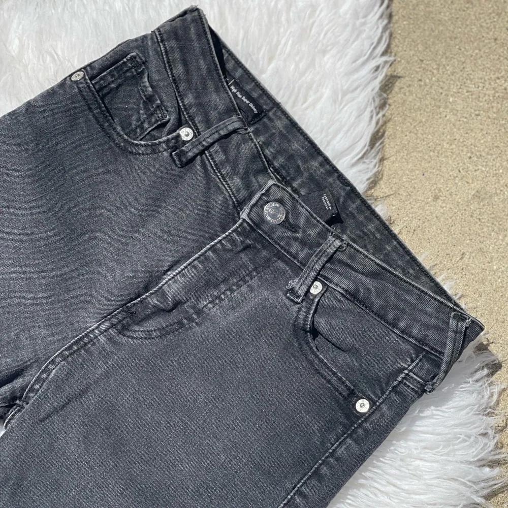 True Religion Halle High Rise super Skinny Black Jean. 26” waist 26” inseam. - Picture 9 of 9